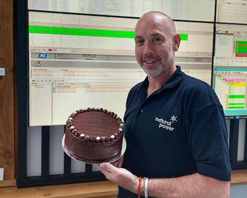 Trevor celebrates his 15 years in the Natural Power ControlCentre with cake