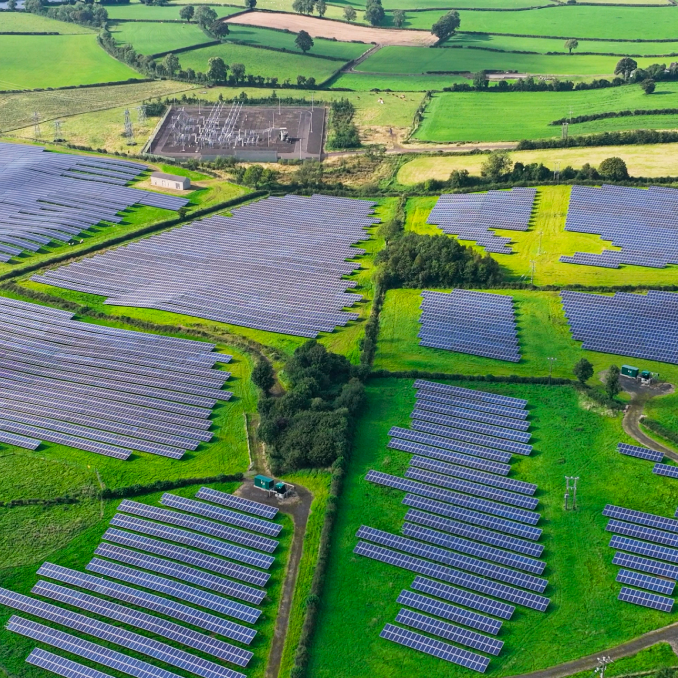 Ireland achieves 2GW of installed solar capacity  - Natural Power celebrates milestone with BNRG project completions