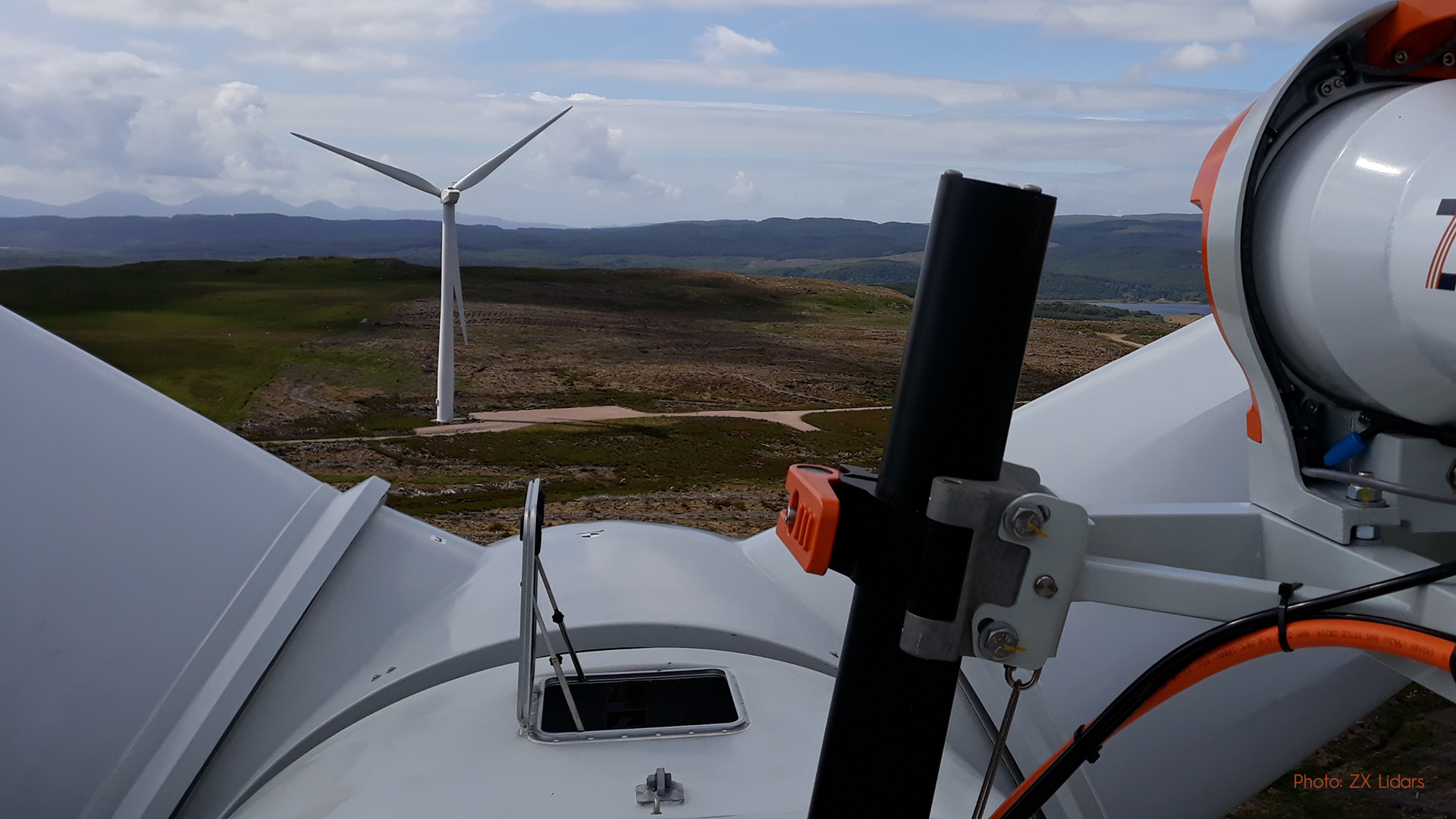 Lidar mounted to a wind turbine nacelle